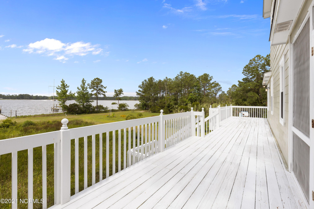 138 Wackena Way Beaufort, NC 28516