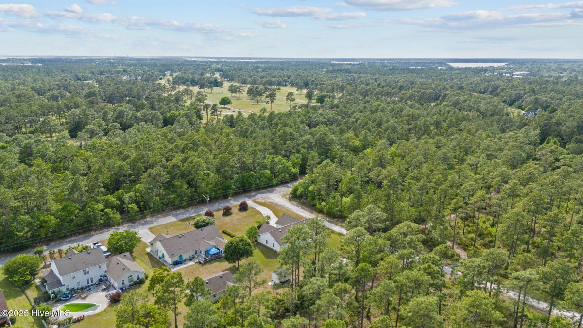 313 Star Hill Dr Cape Carteret, NC 28584