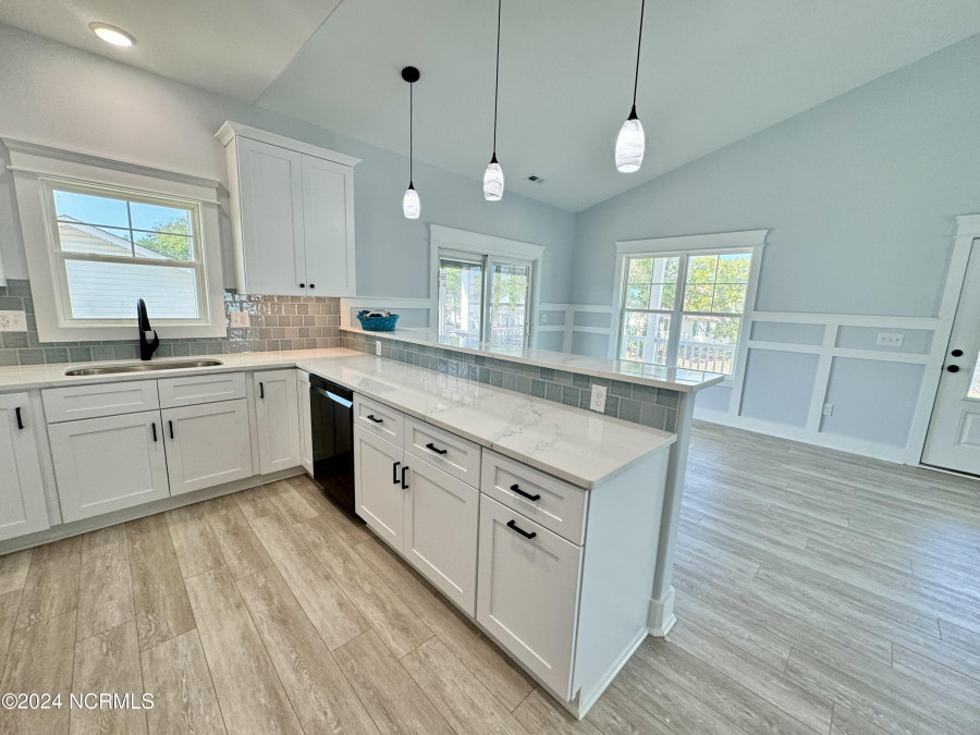 114 13th St Oak Island, NC 28465