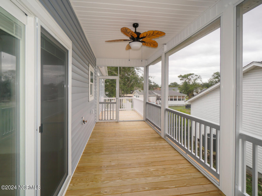 114 13th St Oak Island, NC 28465