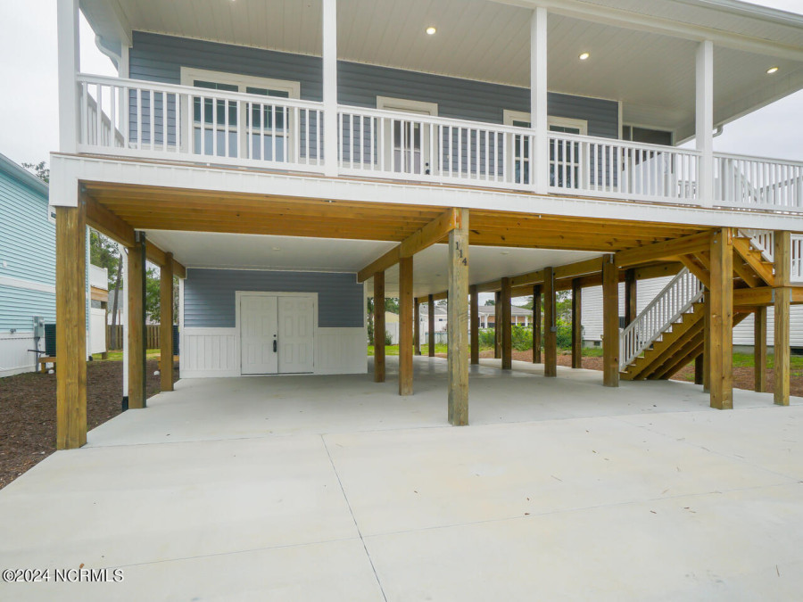 114 13th St Oak Island, NC 28465