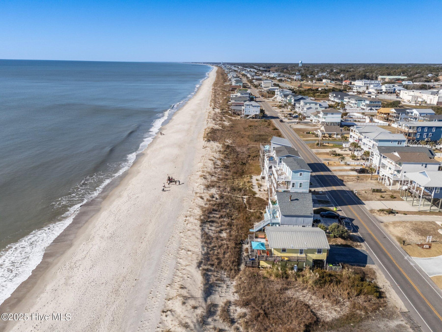 5227 Beach Dr Oak Island, NC 28465