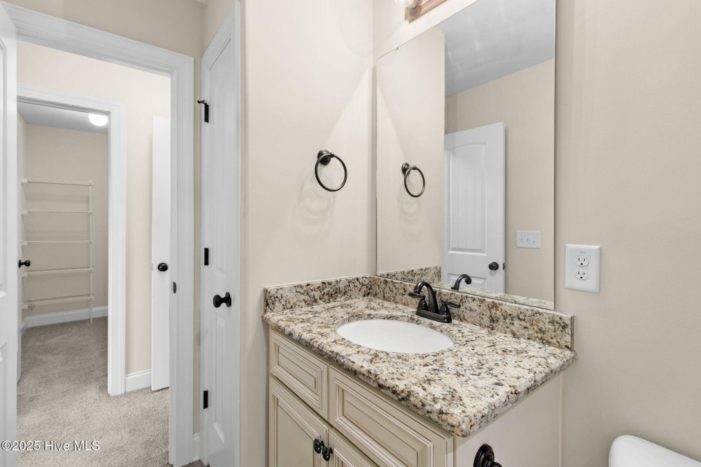 127 Skipping Water Dr Spring Lake, NC 28390