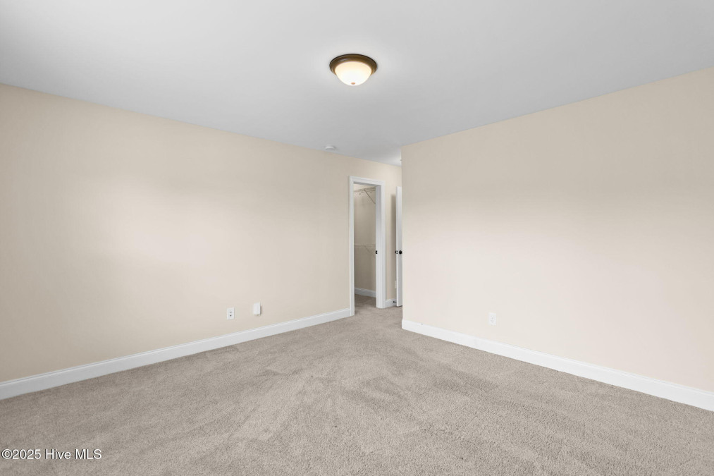 127 Skipping Water Dr Spring Lake, NC 28390