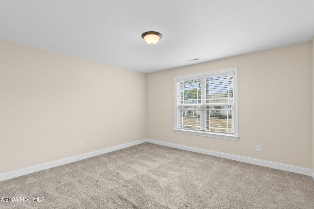 127 Skipping Water Dr Spring Lake, NC 28390