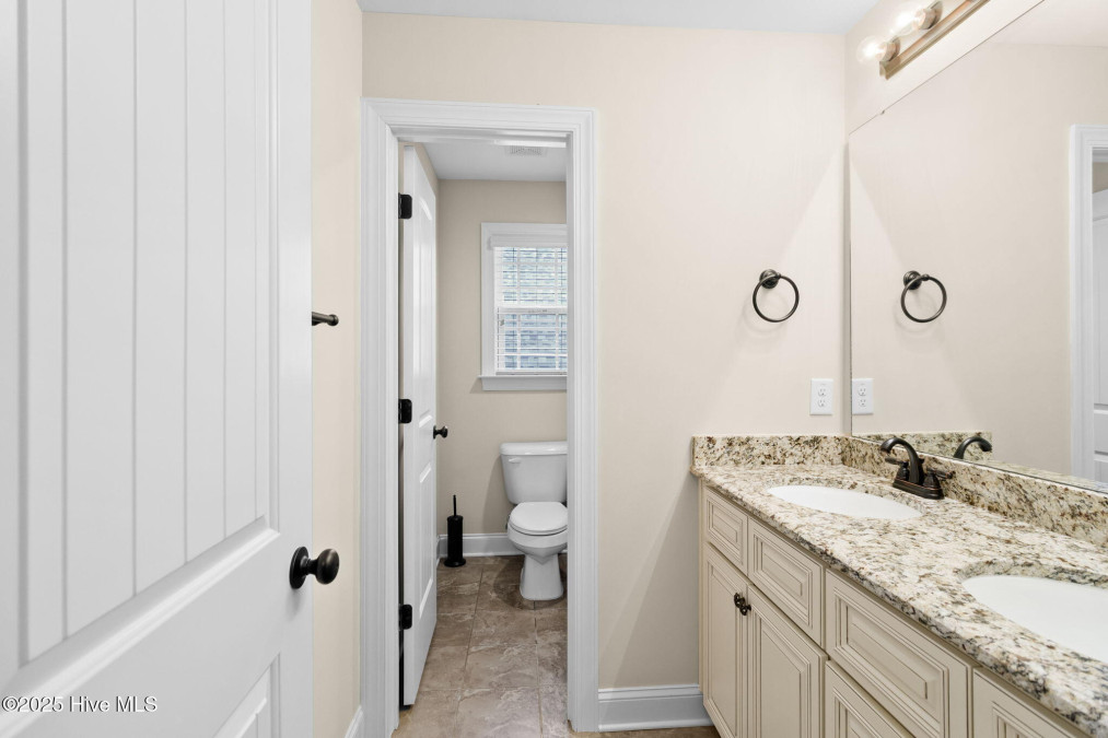 127 Skipping Water Dr Spring Lake, NC 28390
