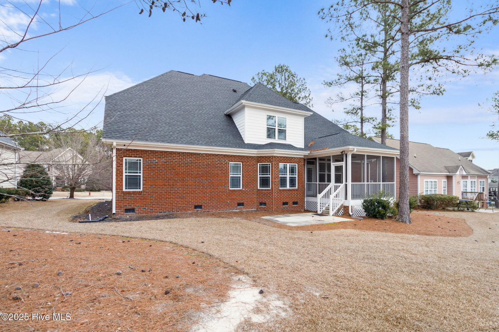 127 Skipping Water Dr Spring Lake, NC 28390
