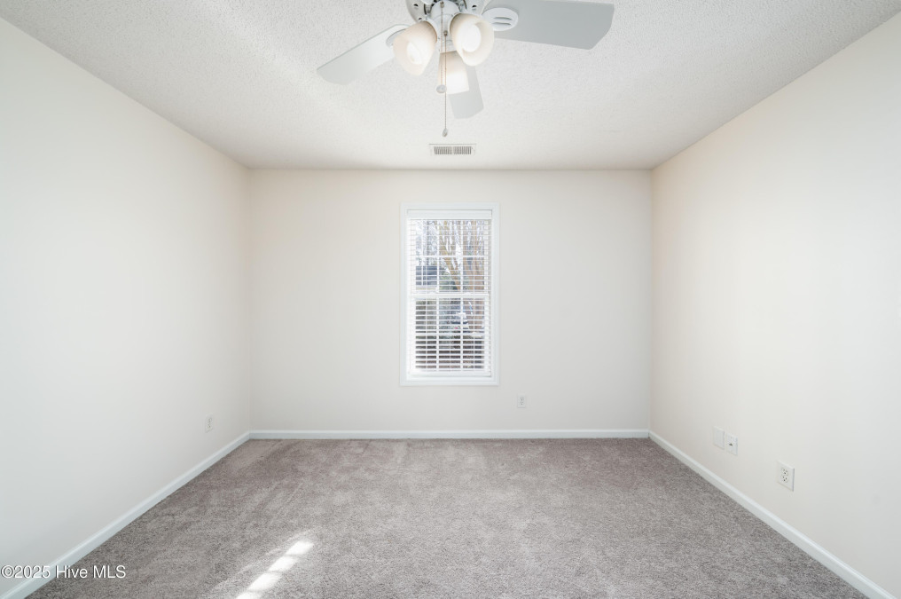 5006 Hunters Trl Wilmington, NC 28405