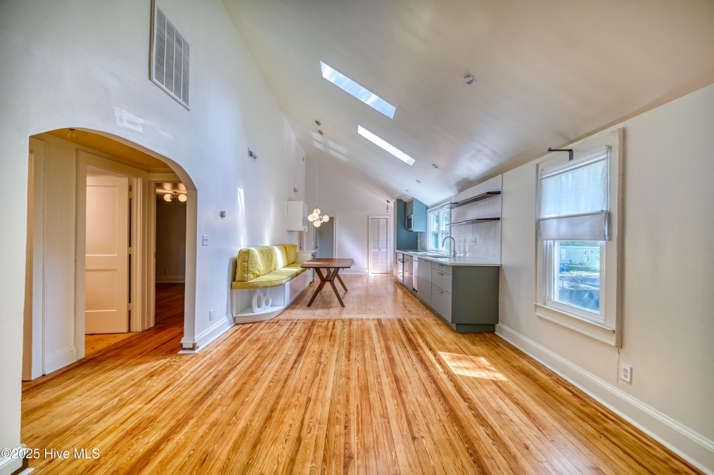 2121 Gibson Ave Wilmington, NC 28403