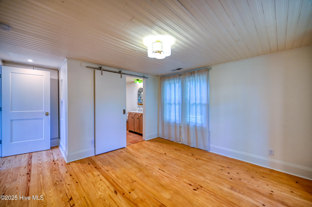 2121 Gibson Ave Wilmington, NC 28403