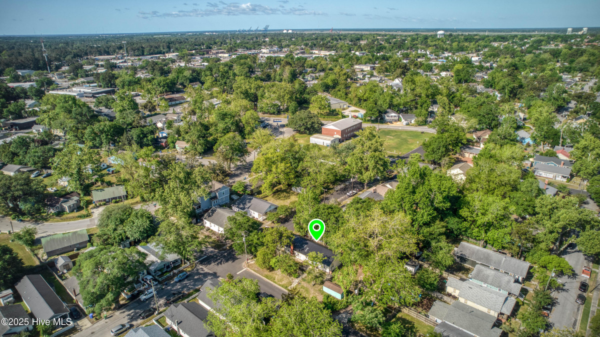 2121 Gibson Ave Wilmington, NC 28403