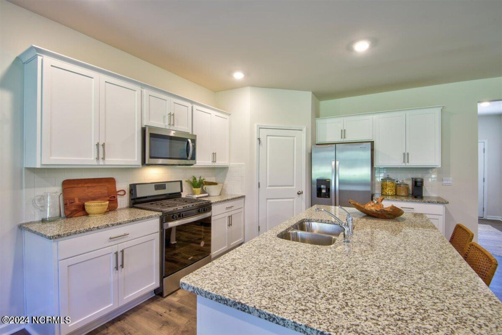 220 Wood St La Grange, NC 27551