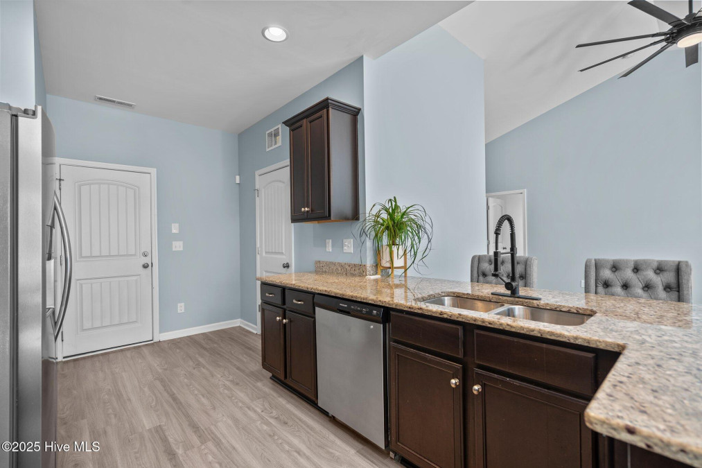 477 Lehigh Rd Wilmington, NC 28412
