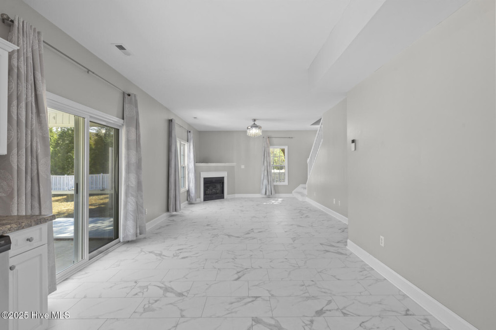 102 Bobwhite Cir Cape Carteret, NC 28584