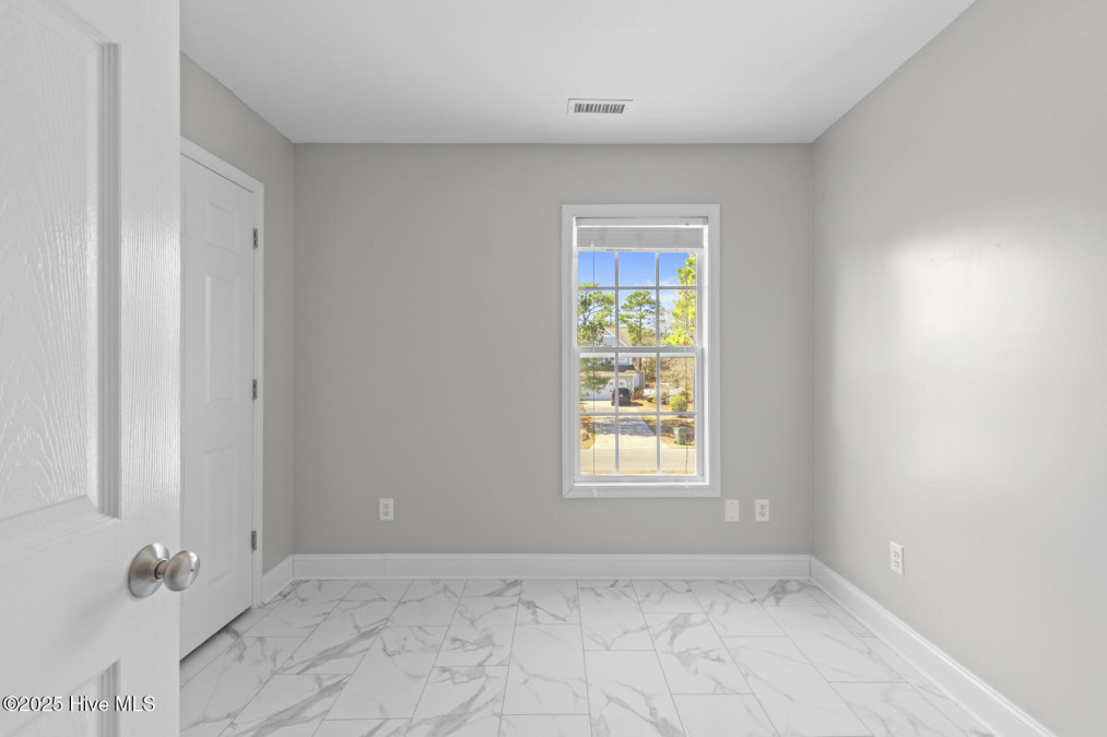 102 Bobwhite Cir Cape Carteret, NC 28584