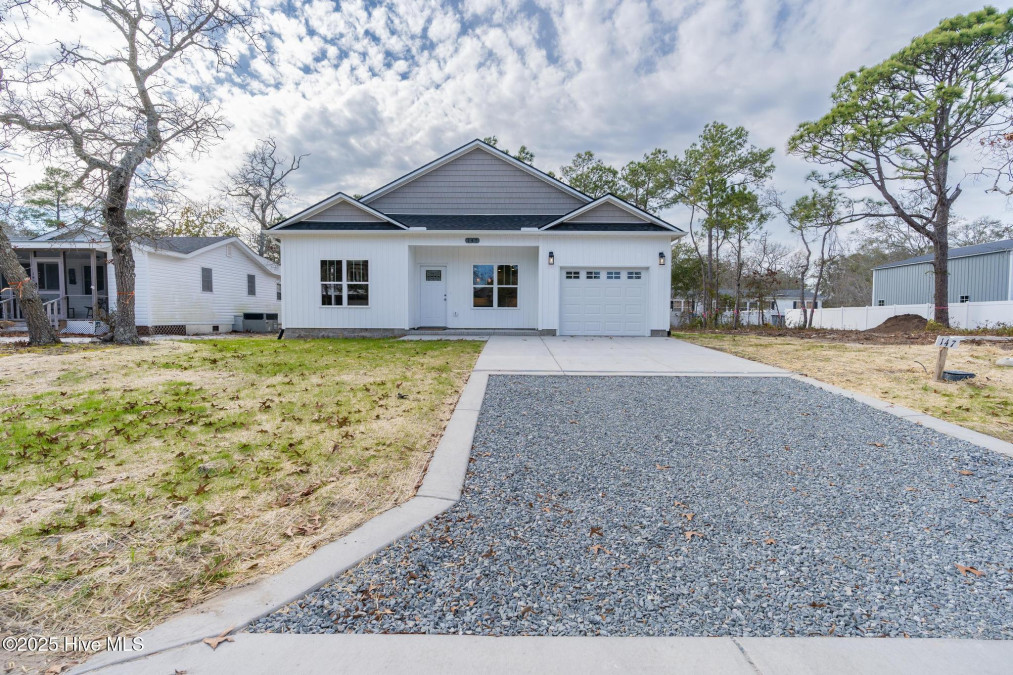 147 18th St Oak Island, NC 28465