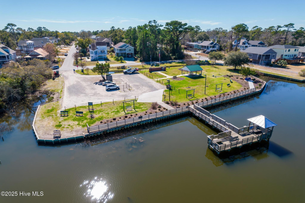 147 18th St Oak Island, NC 28465