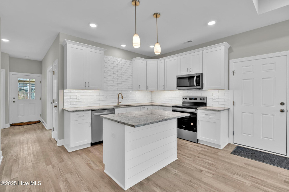 147 18th St Oak Island, NC 28465
