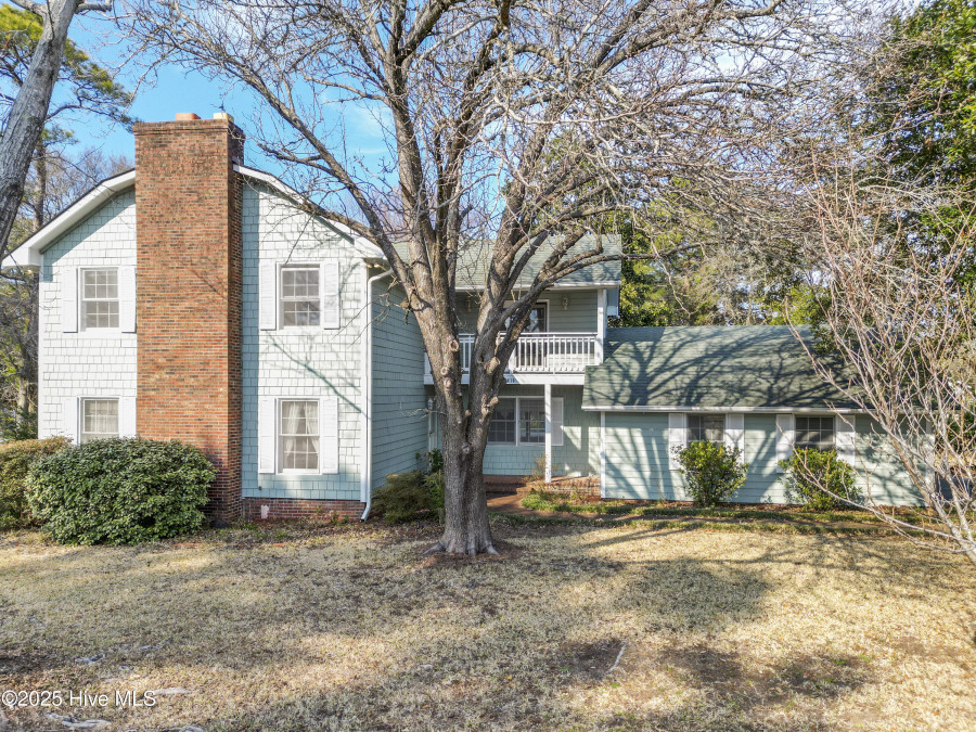 610 Columbia Ave Carolina Beach, NC 28428
