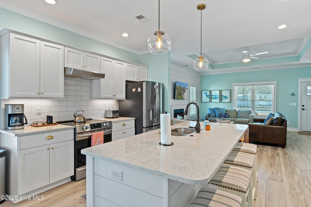 1740 Ocean View Dr Ocean Isle Beach, NC 28469