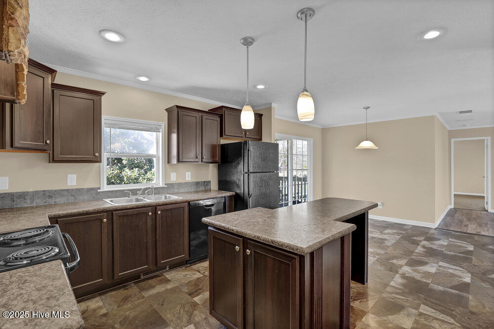 136 Cedar Hollow Ln Sneads Ferry, NC 28460