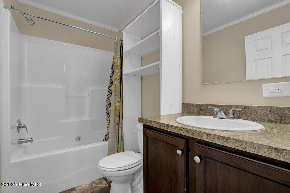 136 Cedar Hollow Ln Sneads Ferry, NC 28460