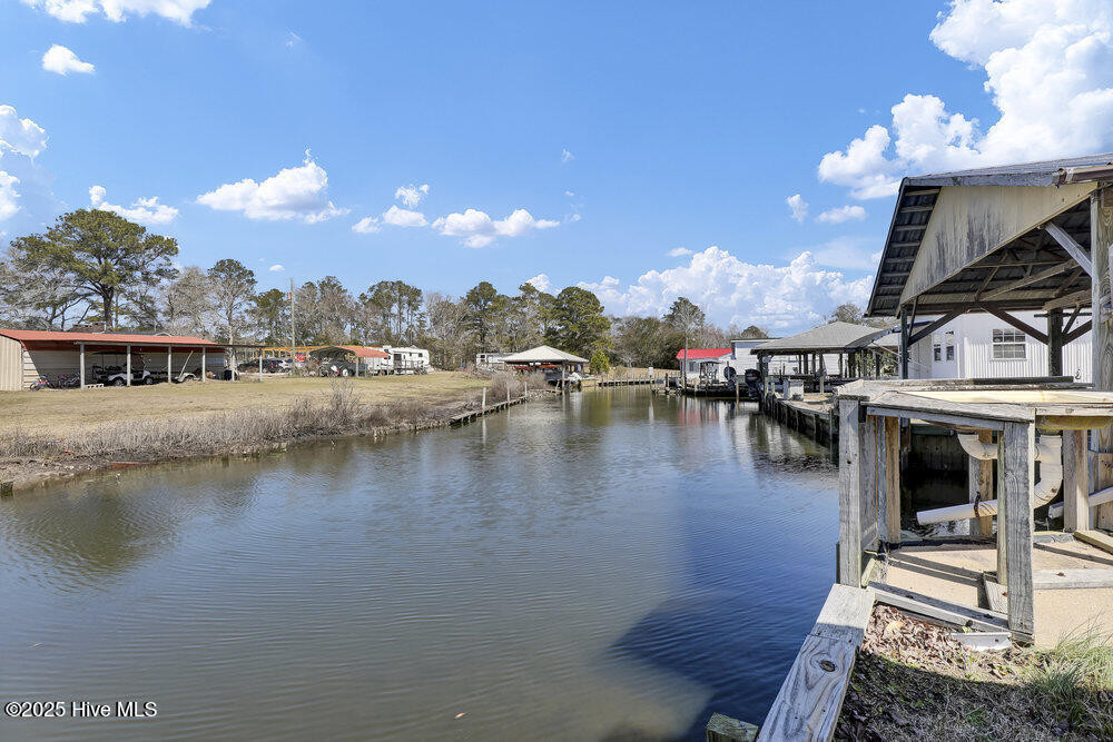 136 Cedar Hollow Ln Sneads Ferry, NC 28460