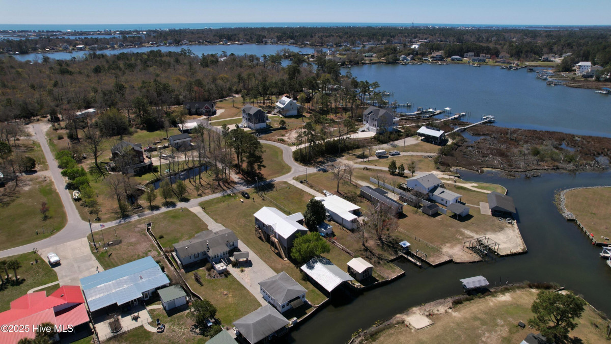 136 Cedar Hollow Ln Sneads Ferry, NC 28460