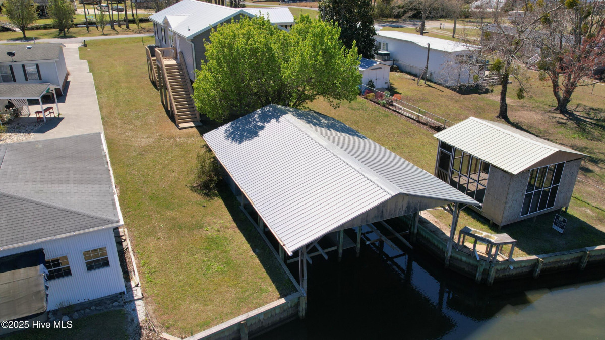 136 Cedar Hollow Ln Sneads Ferry, NC 28460