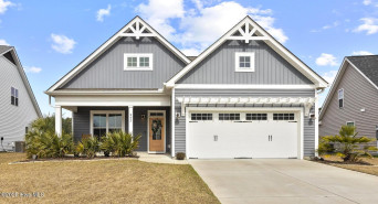 202 Bachmans Trl Hampstead, NC 28443