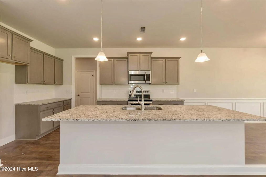 425 Lemonade Ln Grimesland, NC 27837