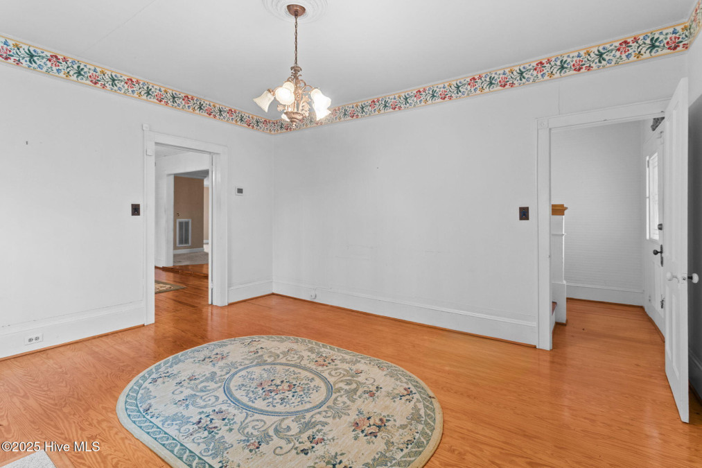 703 Burnt Mill Rd Hertford, NC 27944