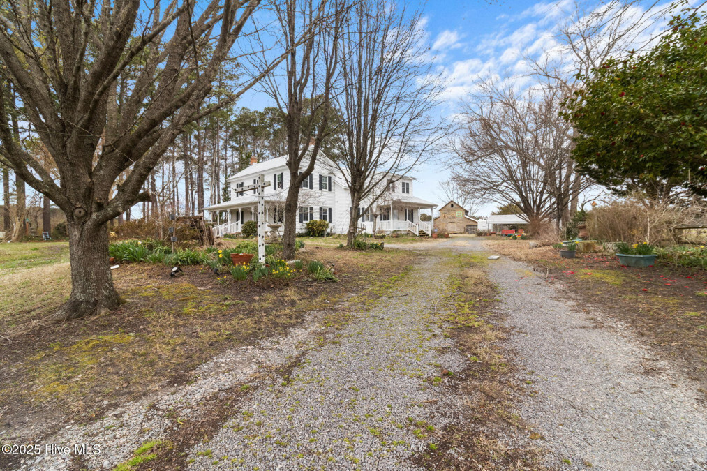 703 Burnt Mill Rd Hertford, NC 27944