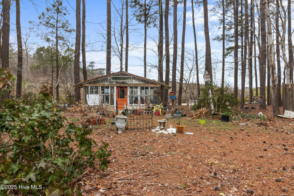703 Burnt Mill Rd Hertford, NC 27944