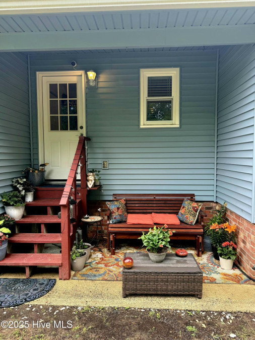 3206 Deer Path Cir New Bern, NC 28560