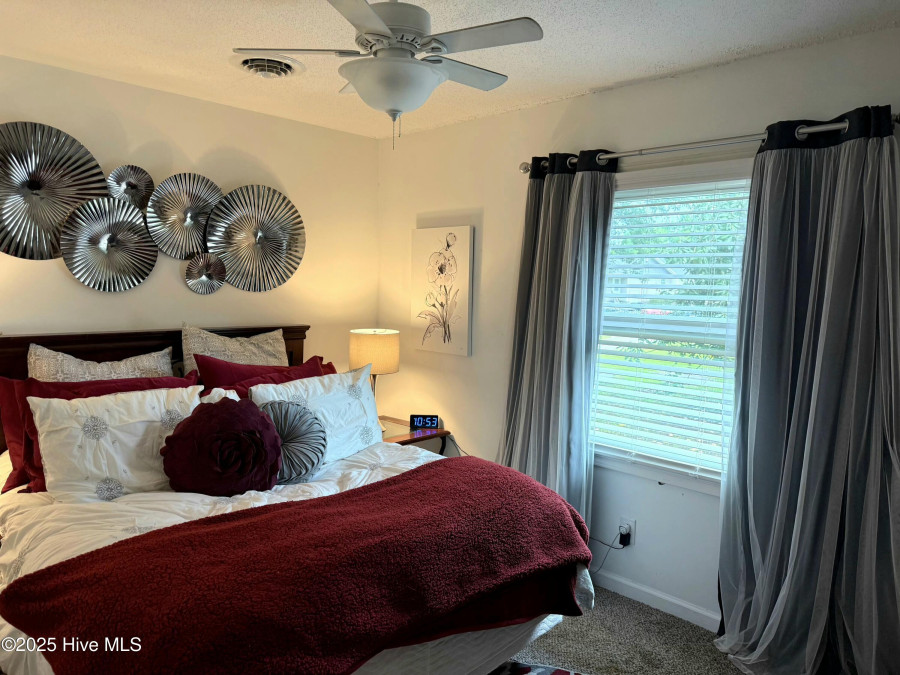 3206 Deer Path Cir New Bern, NC 28560