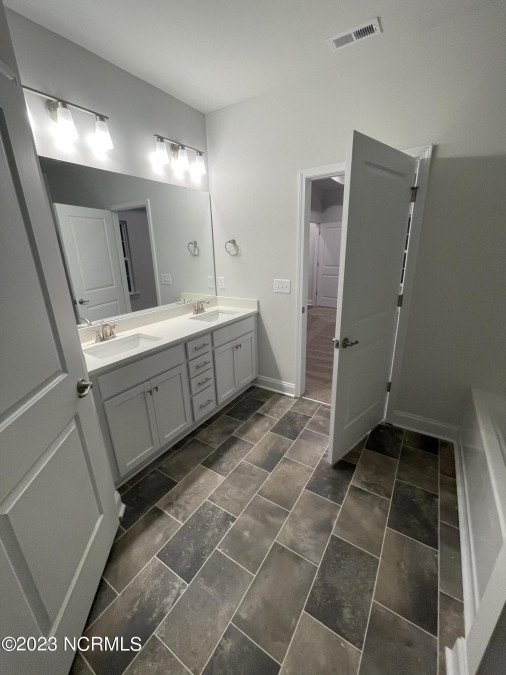 410 Lemonade Ln Grimesland, NC 27837