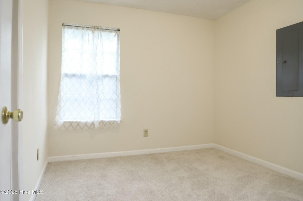 3285 Della Rd Longs, SC 29568
