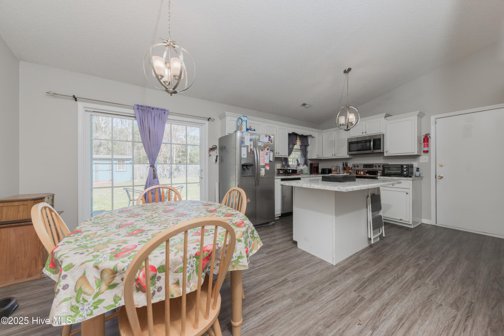 108 Wheaton Dr Richlands, NC 28574