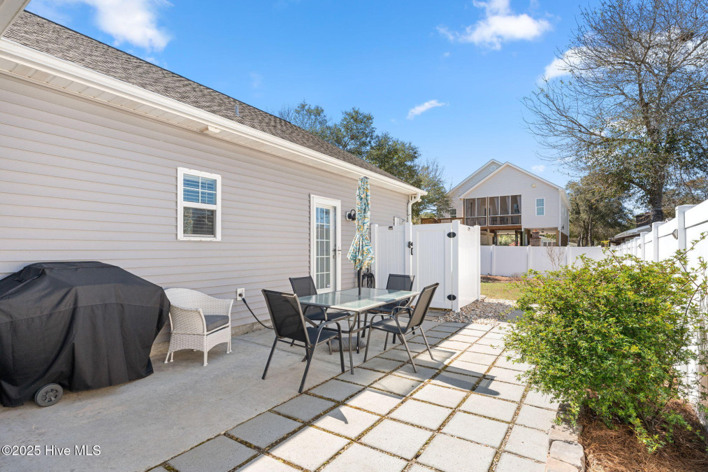 129 32nd St Oak Island, NC 28465