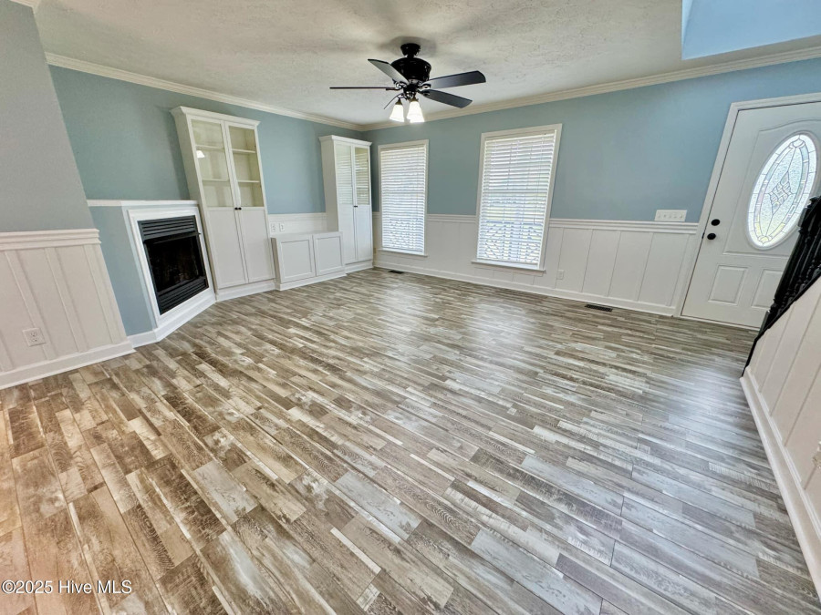 2726 Saint John Cir Kinston, NC 28504