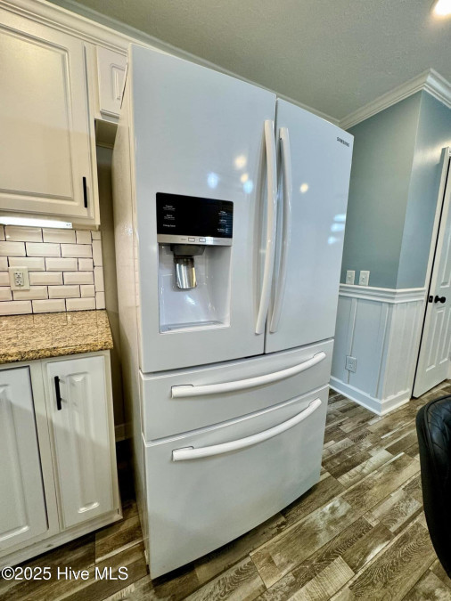 2726 Saint John Cir Kinston, NC 28504