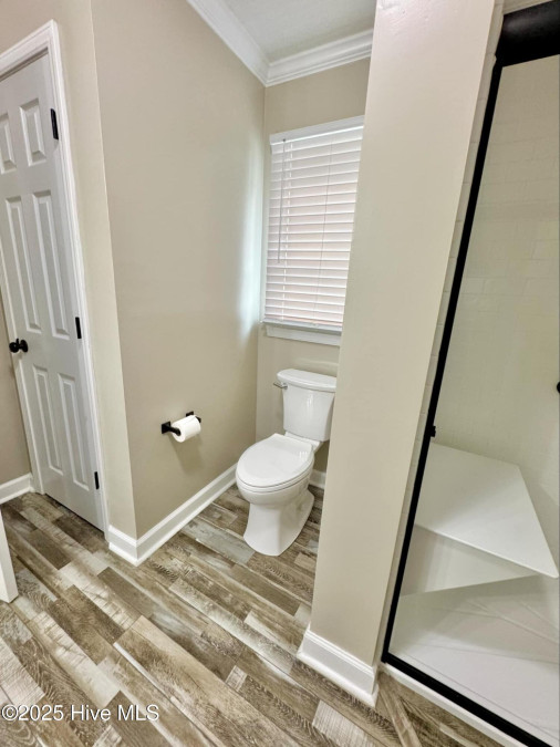 2726 Saint John Cir Kinston, NC 28504