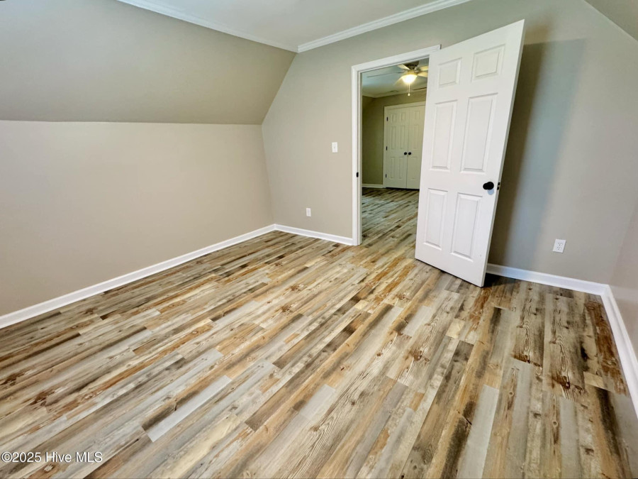 2726 Saint John Cir Kinston, NC 28504