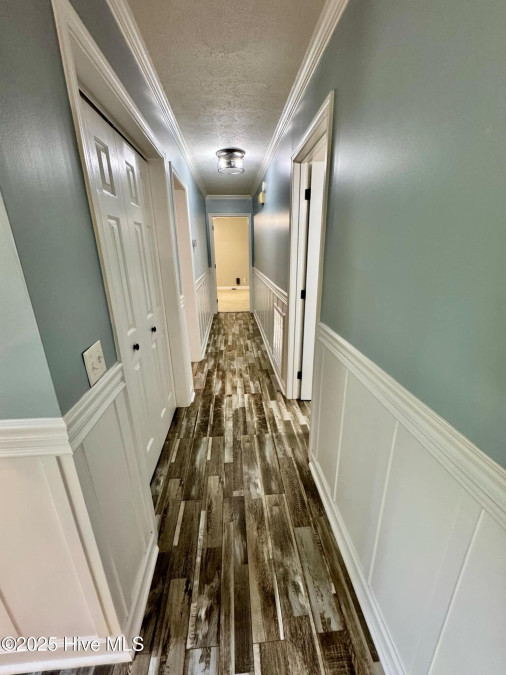 2726 Saint John Cir Kinston, NC 28504