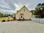2726 Saint John Cir Kinston, NC 28504