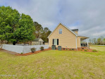 2726 Saint John Cir Kinston, NC 28504