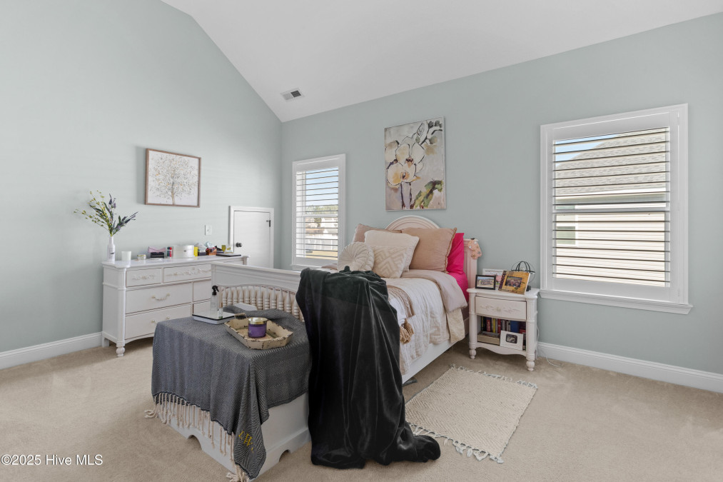 321 Plantation Dr Maple Hill, NC 28454