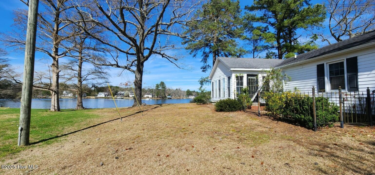 6693 Nc 92  Bath, NC 27808