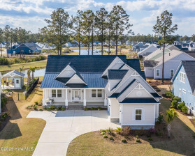 76 Shoal Ave Hampstead, NC 28443